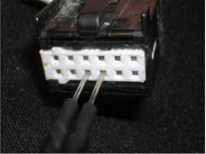Plug with 12pins, heads of the cables to pin 9 and 10